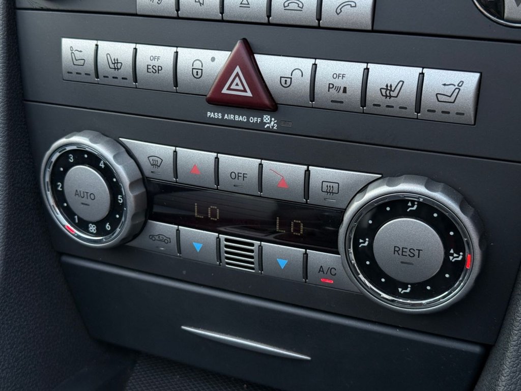 Used Mercedes-Benz SLK 2006 for sale - 78017160: Photo 19