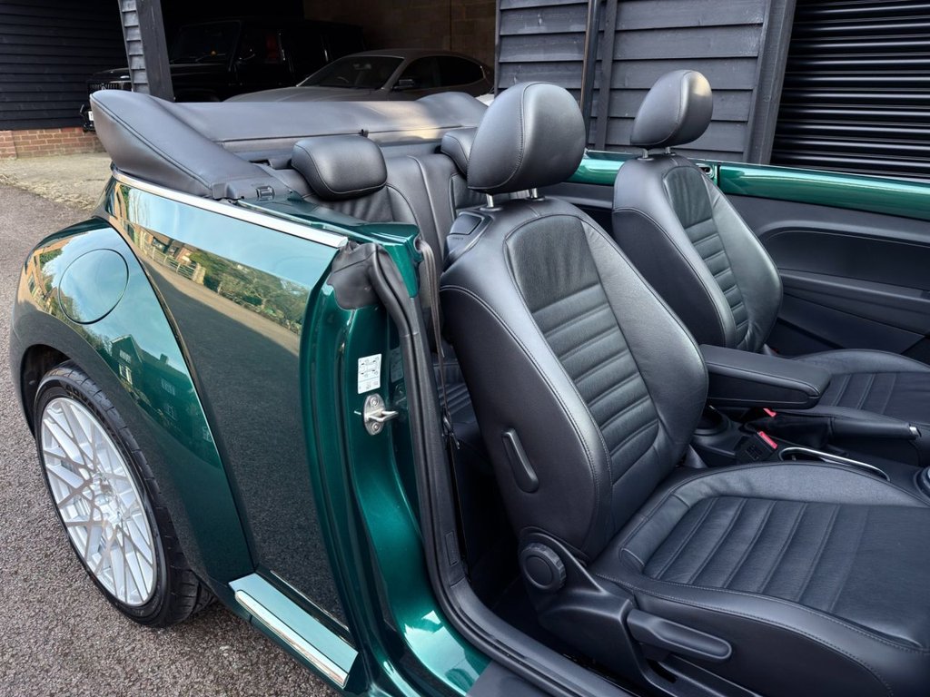 Used Volkswagen Beetle 2016 for sale - 78017100: Photo 2