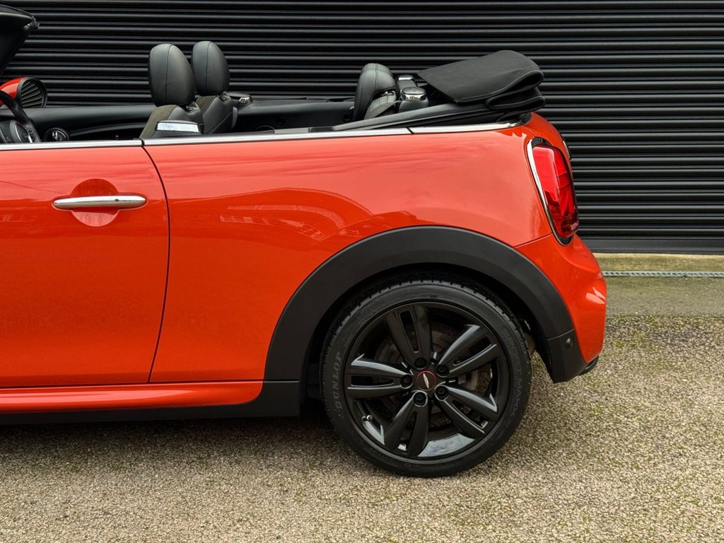 Used MINI Convertible 2019 for sale - 78016901: Photo 11