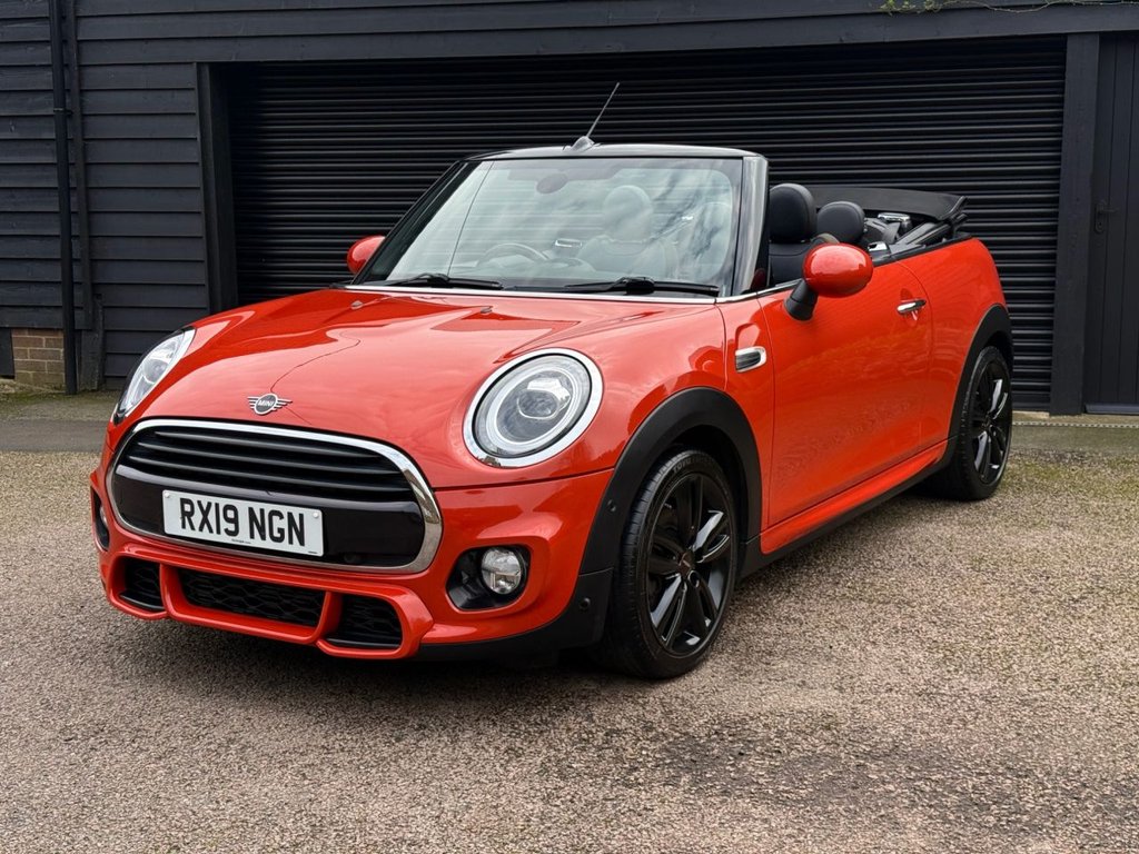 Used MINI Convertible 2019 for sale - 78016901: Photo 2