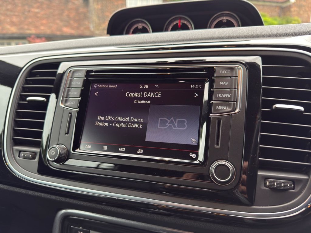 Used Volkswagen Beetle 2017 for sale - 78017124: Photo 28