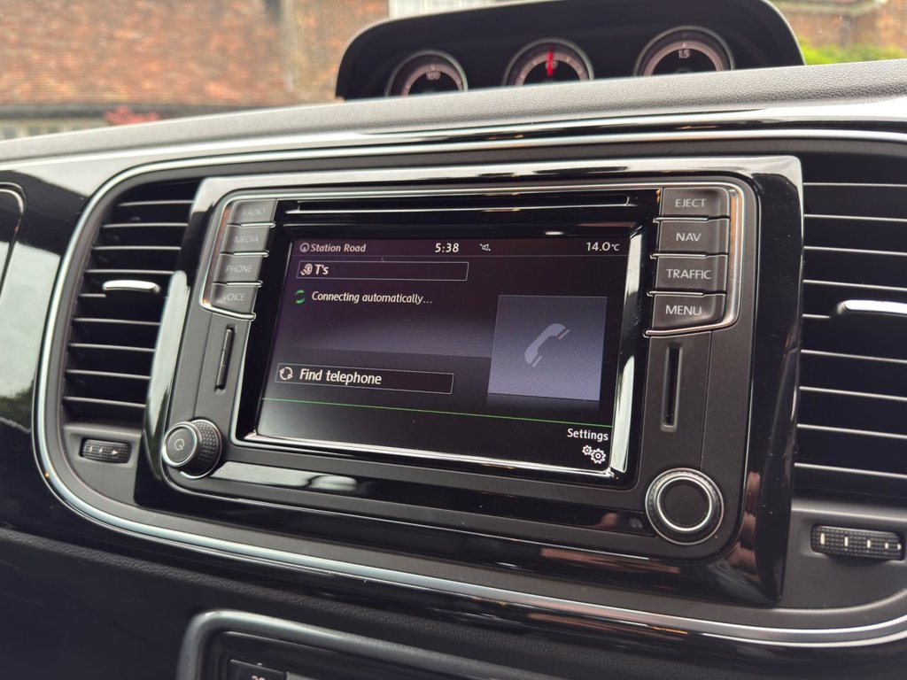 Used Volkswagen Beetle 2017 for sale - 78017124: Photo 30