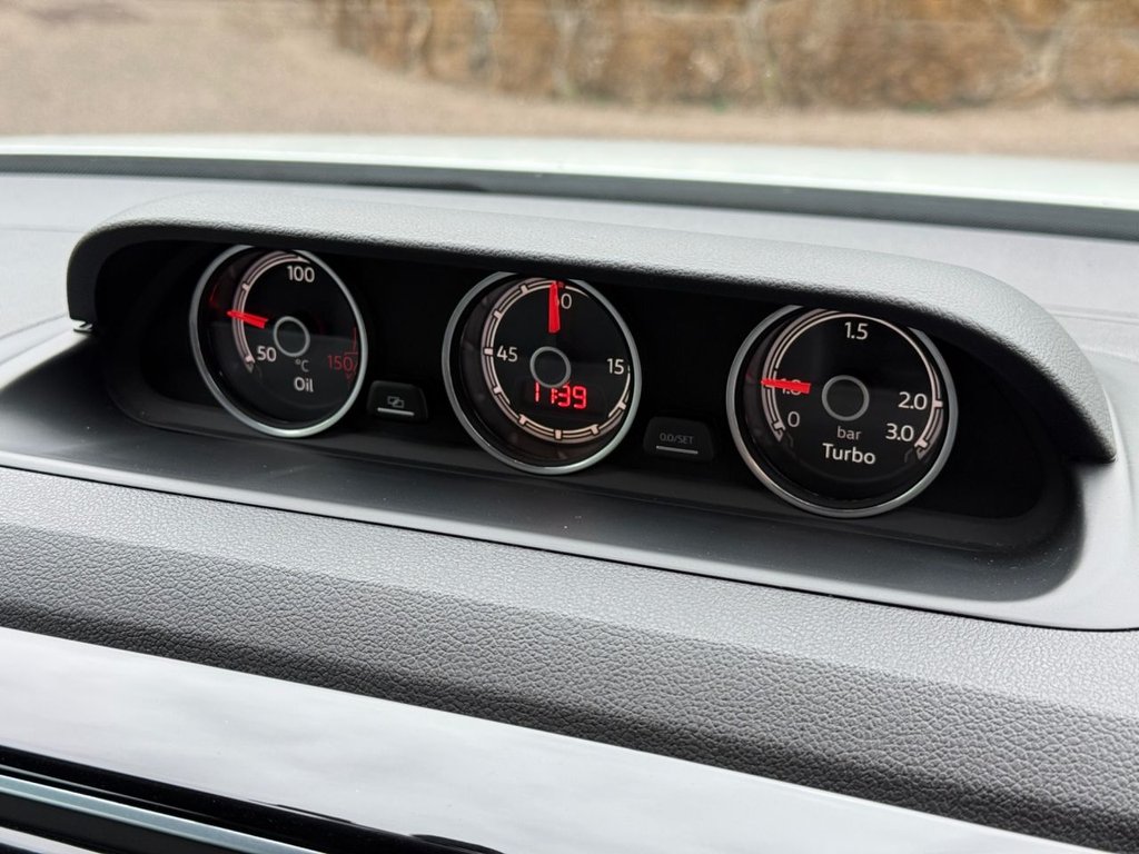 Used Volkswagen Beetle 2017 for sale - 78017124: Photo 33