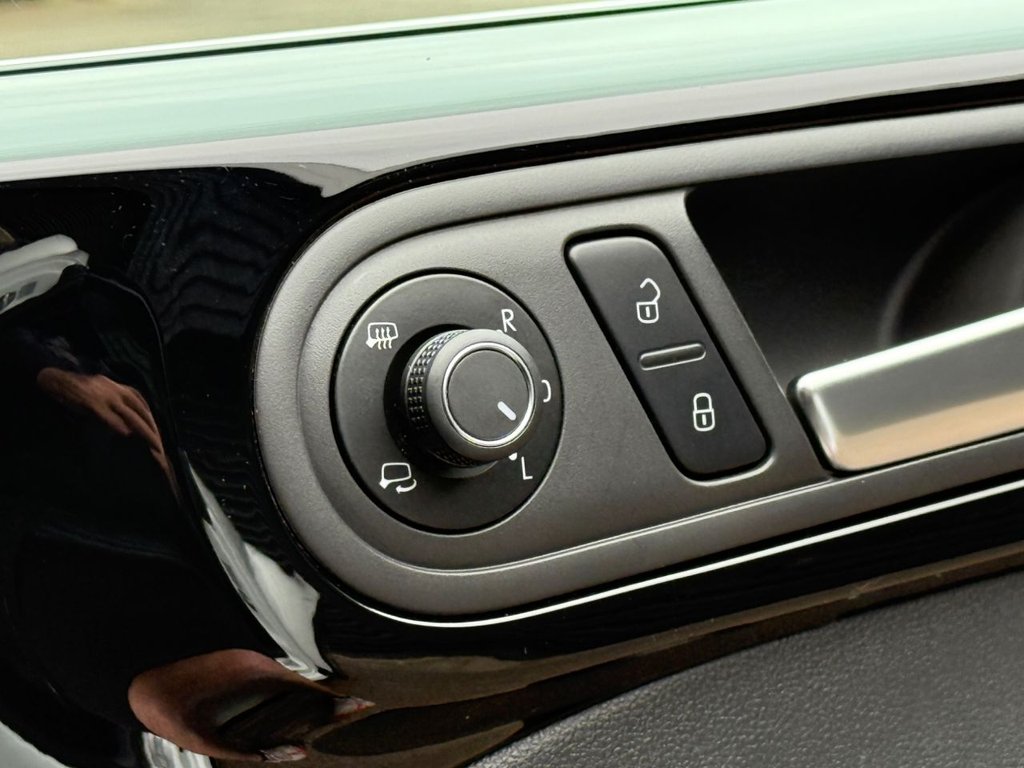 Used Volkswagen Beetle 2017 for sale - 78017124: Photo 35