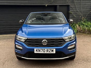 Used Volkswagen T-Roc 2020 for sale - 78912660: Photo