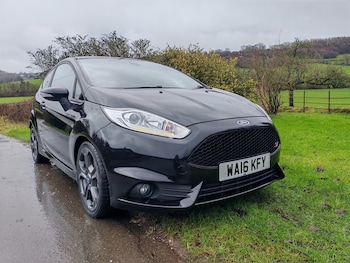 Used Ford Fiesta 2016 for sale - 77285892: Photo