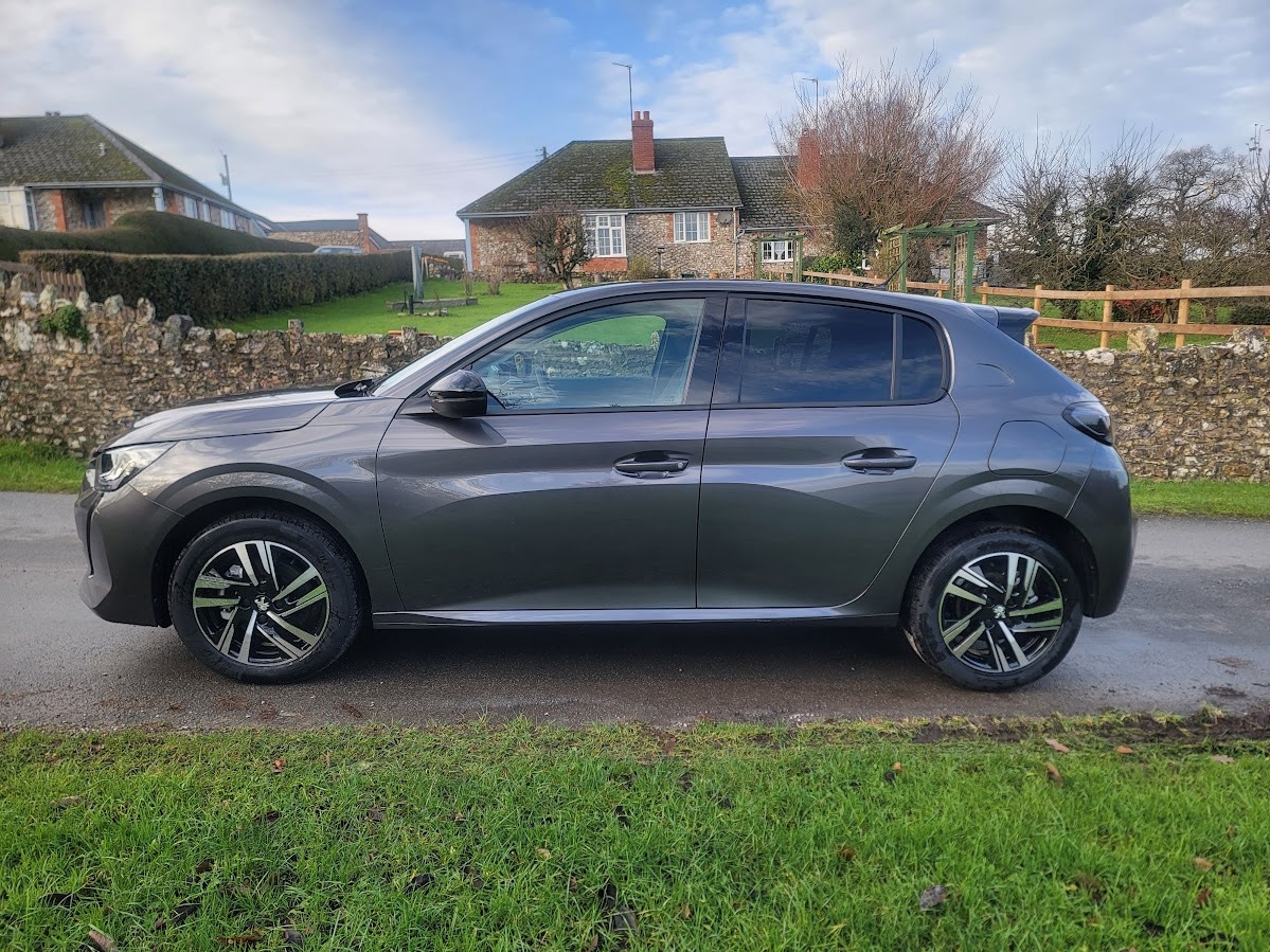 Used Peugeot 208 2023 for sale - 76958817: Photo 3