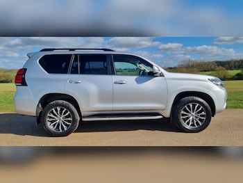 Used Toyota Land Cruiser 2019 for sale - 78242834: Photo