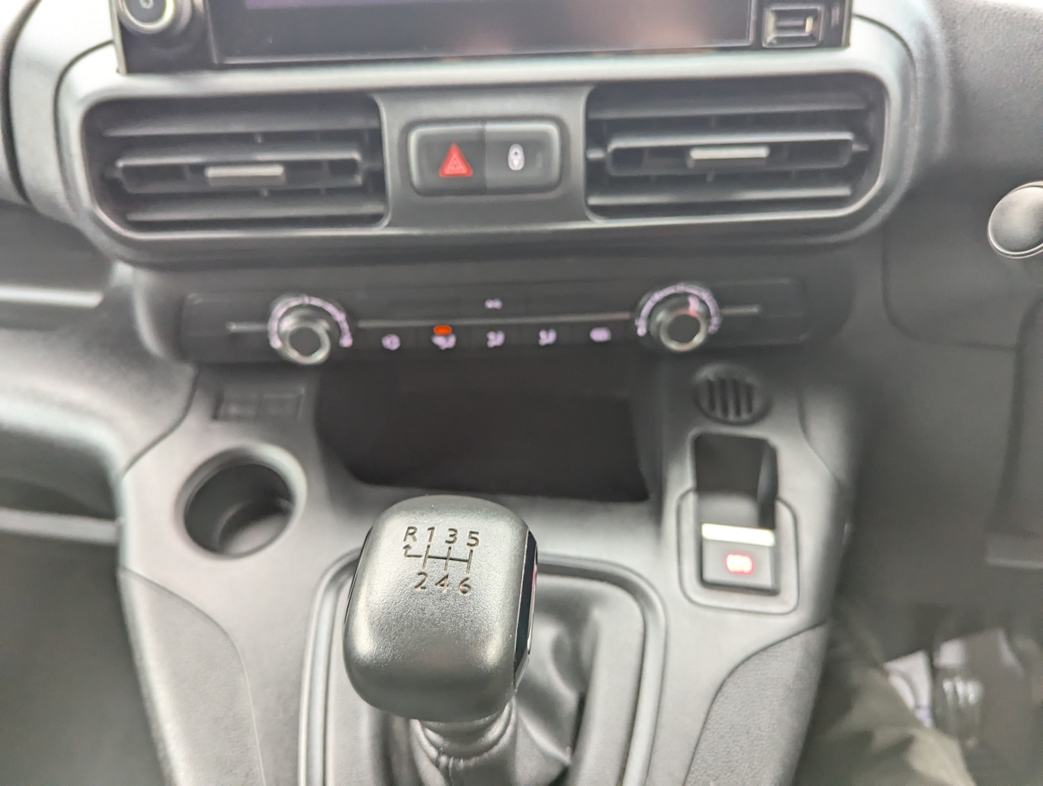 Used Peugeot Partner 2023 for sale - 77137202: Photo 11