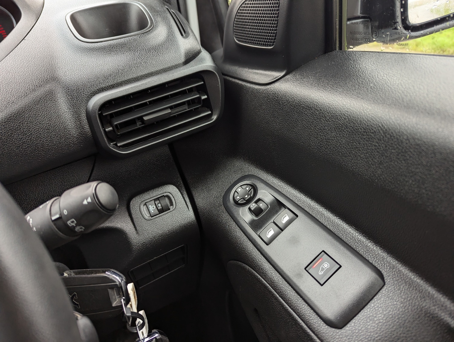 Used Peugeot Partner 2023 for sale - 77137202: Photo 35