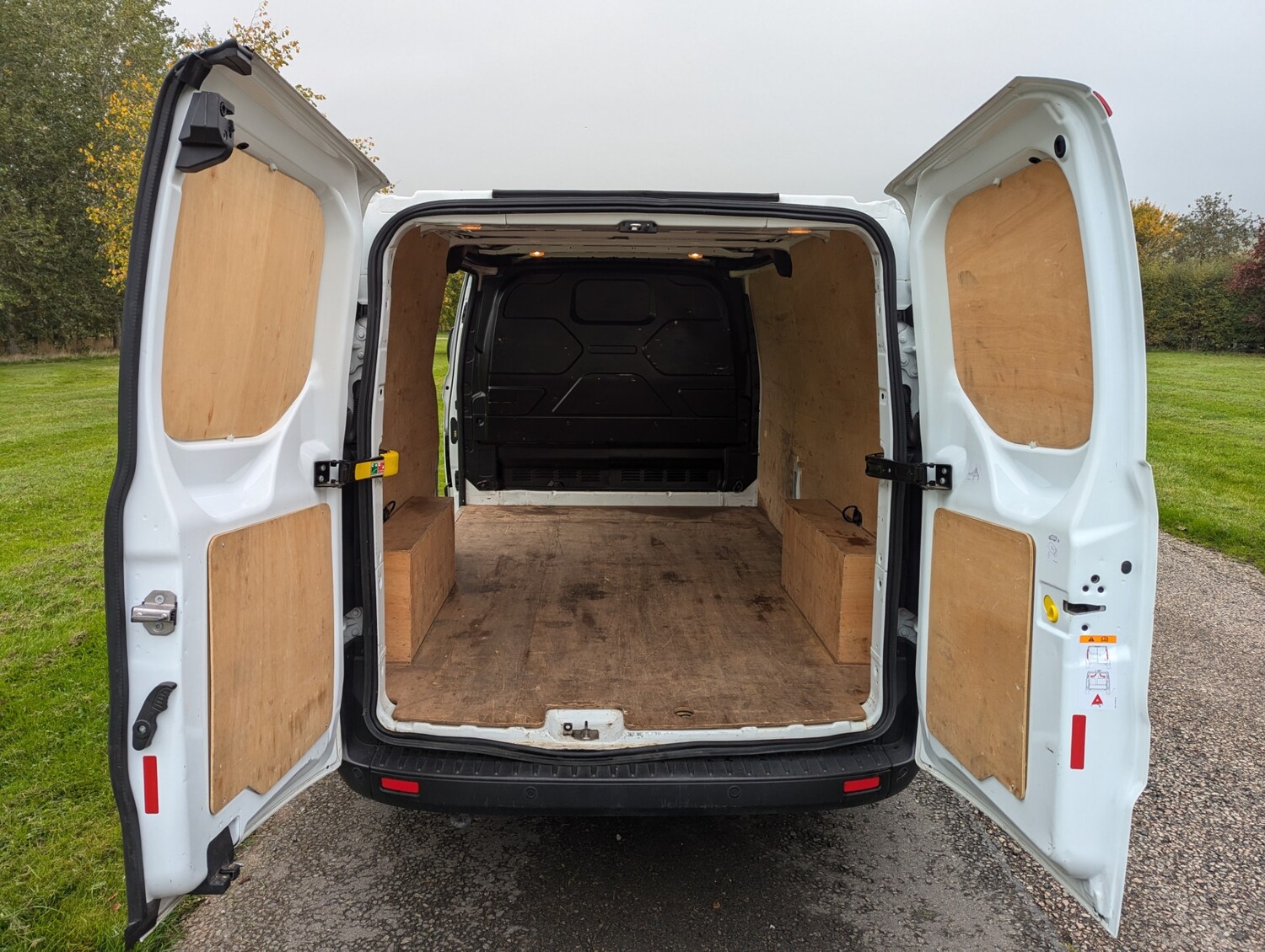 Used Ford Transit Custom 2023 for sale - 76455157: Photo 8