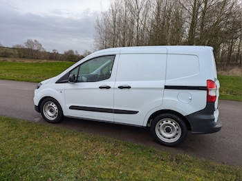 Used Ford Transit Courier 2023 for sale - 77339503: Photo