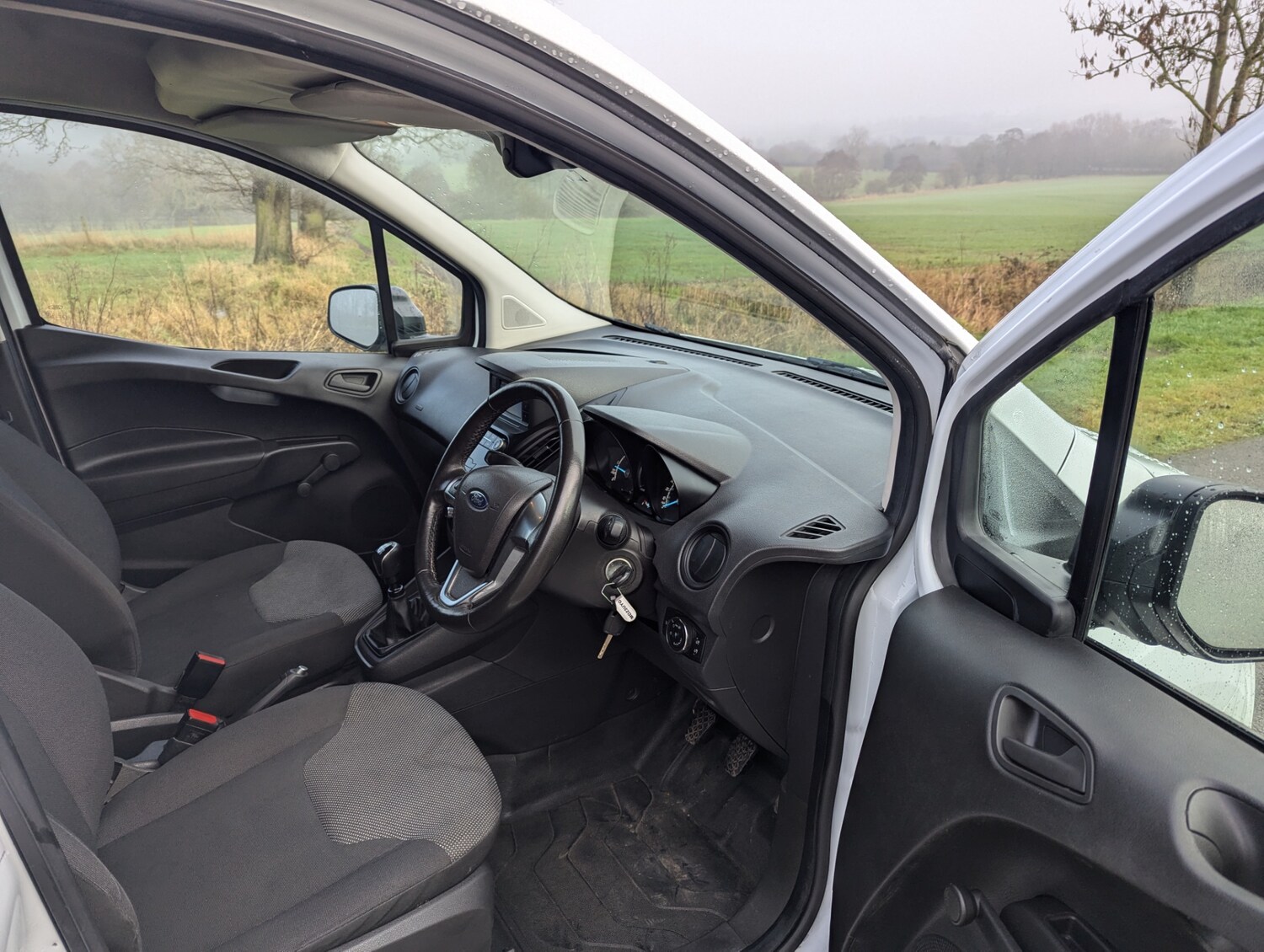 Used Ford Transit Courier 2023 for sale - 77354008: Photo 17