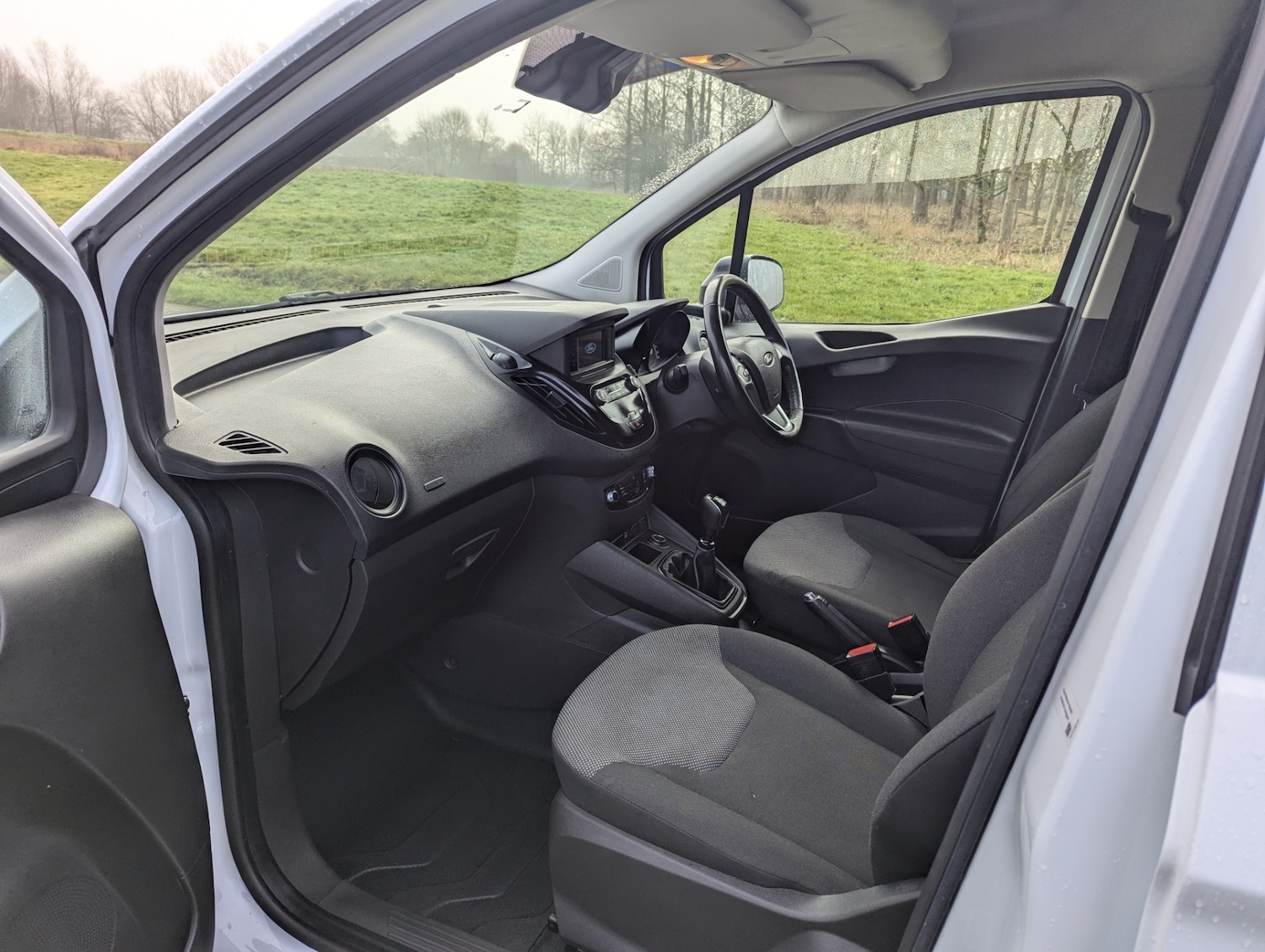 Used Ford Transit Courier 2023 for sale - 77354008: Photo 18