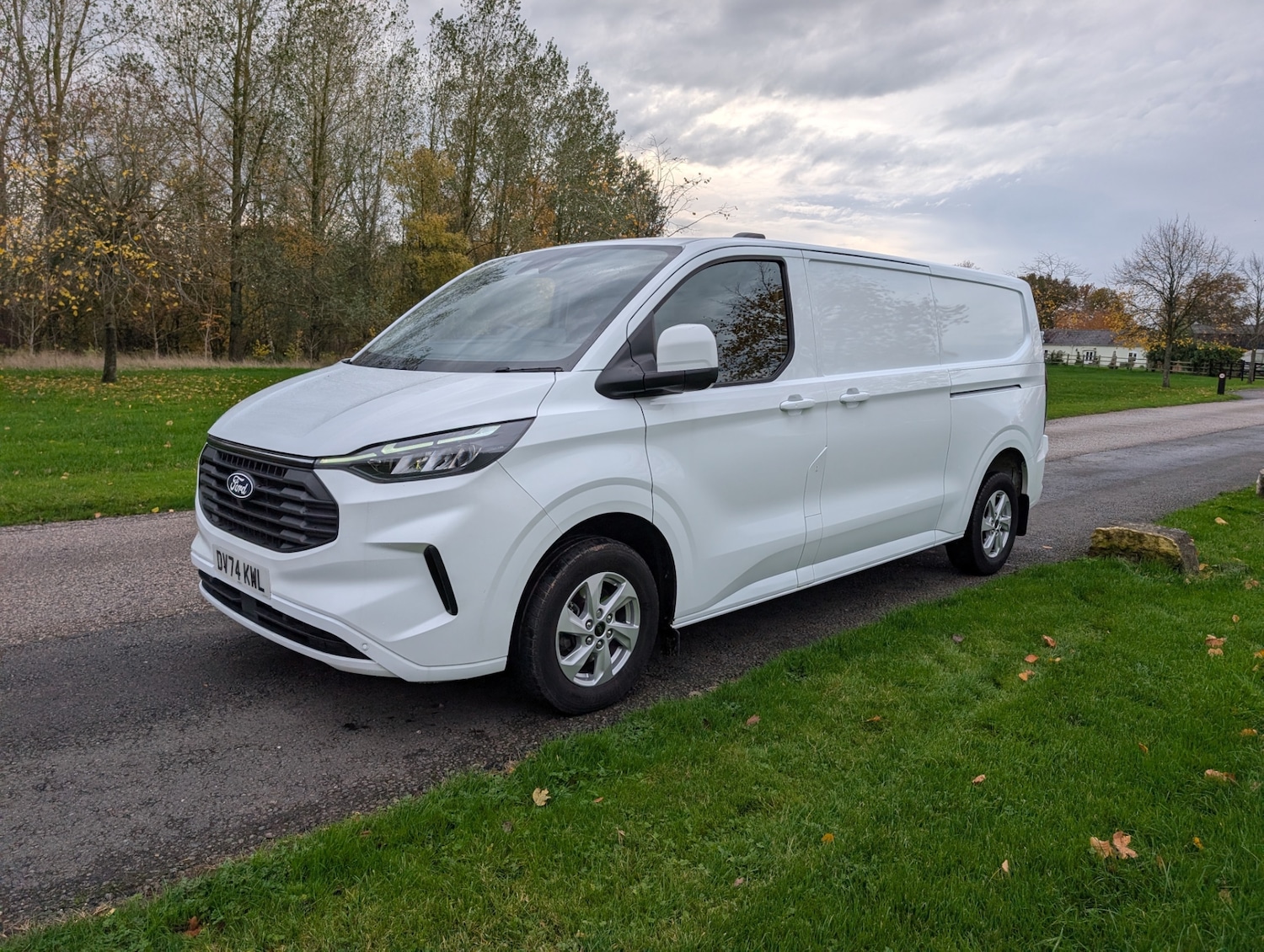 Used Ford Transit Custom 2024 for sale - 76455581: Photo 1