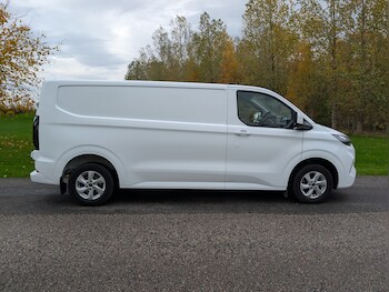 Used Ford Transit Custom 2024 for sale - 76455581: Photo
