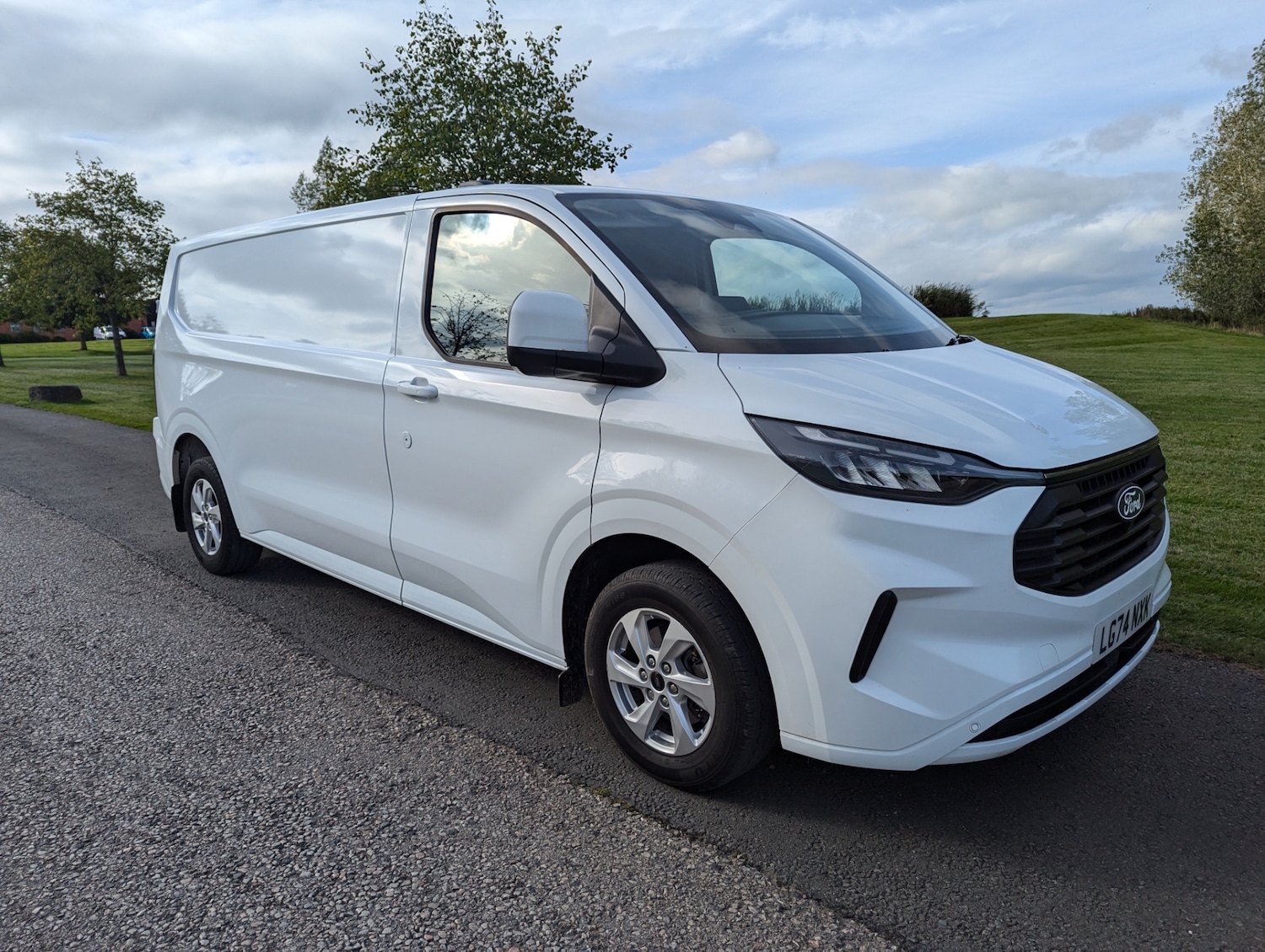 Used Ford Transit Custom 2024 for sale - 76030833: Photo 1