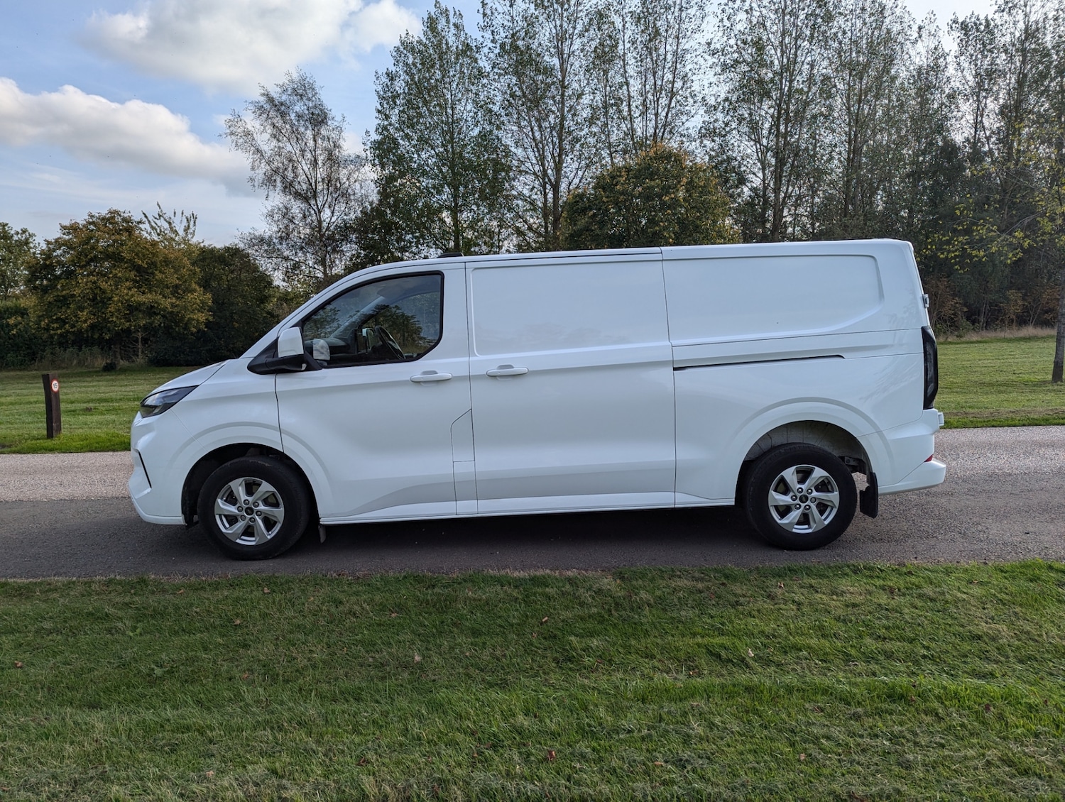Used Ford Transit Custom 2024 for sale - 76030833: Photo 3