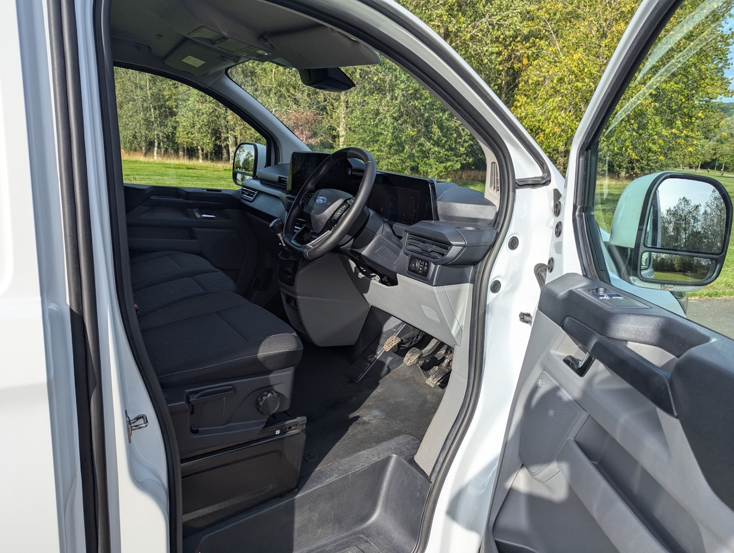 Used Ford Transit Custom 2024 for sale - 76030833: Photo 37