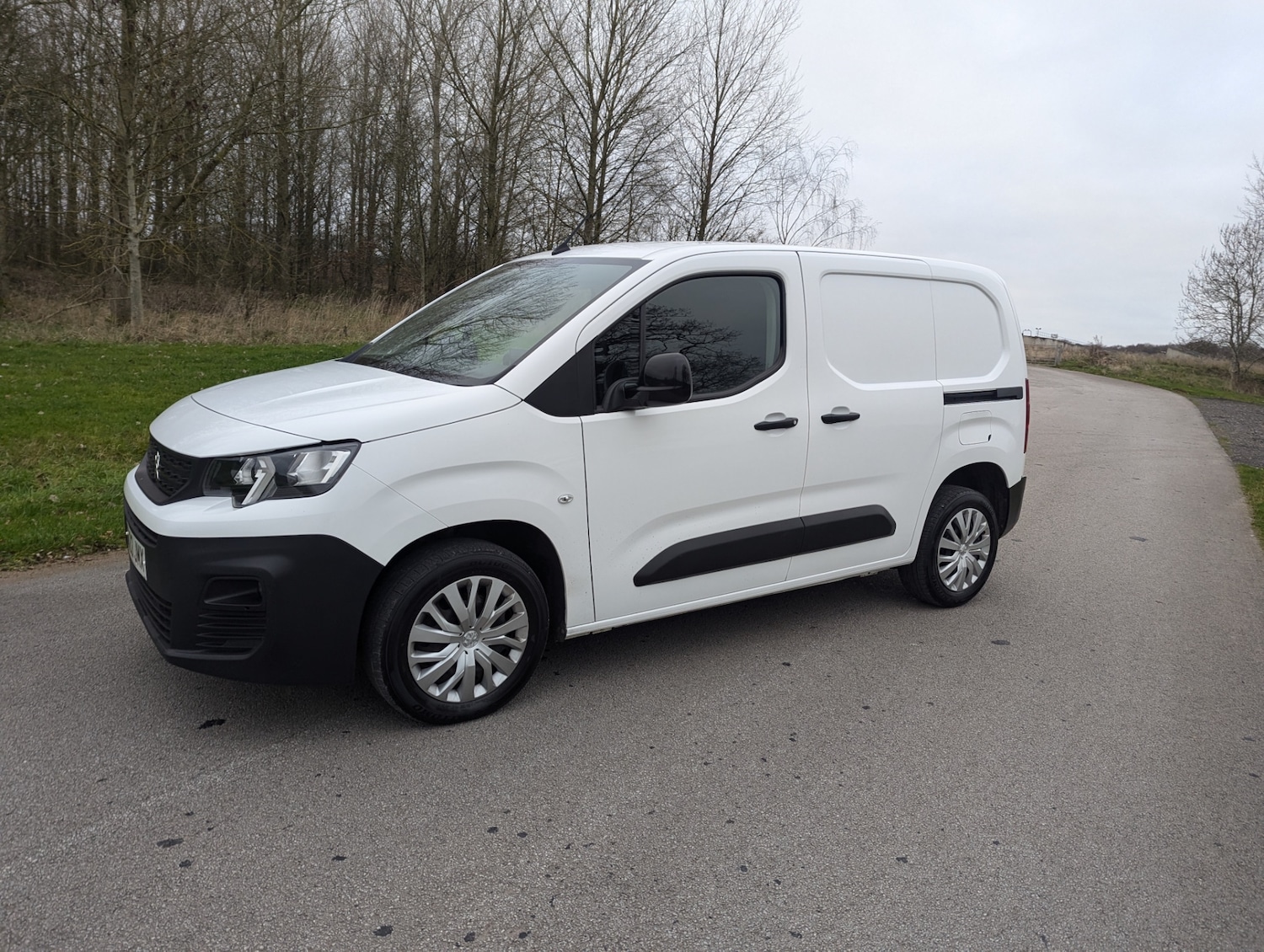 Used Peugeot Partner 2022 for sale - 77063519: Photo 10