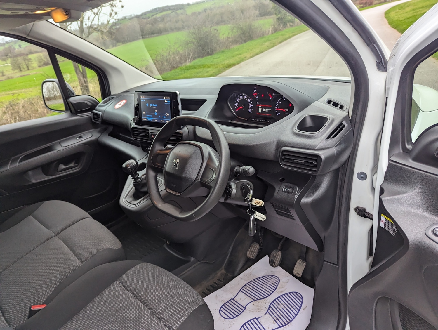 Used Peugeot Partner 2022 for sale - 77063519: Photo 11