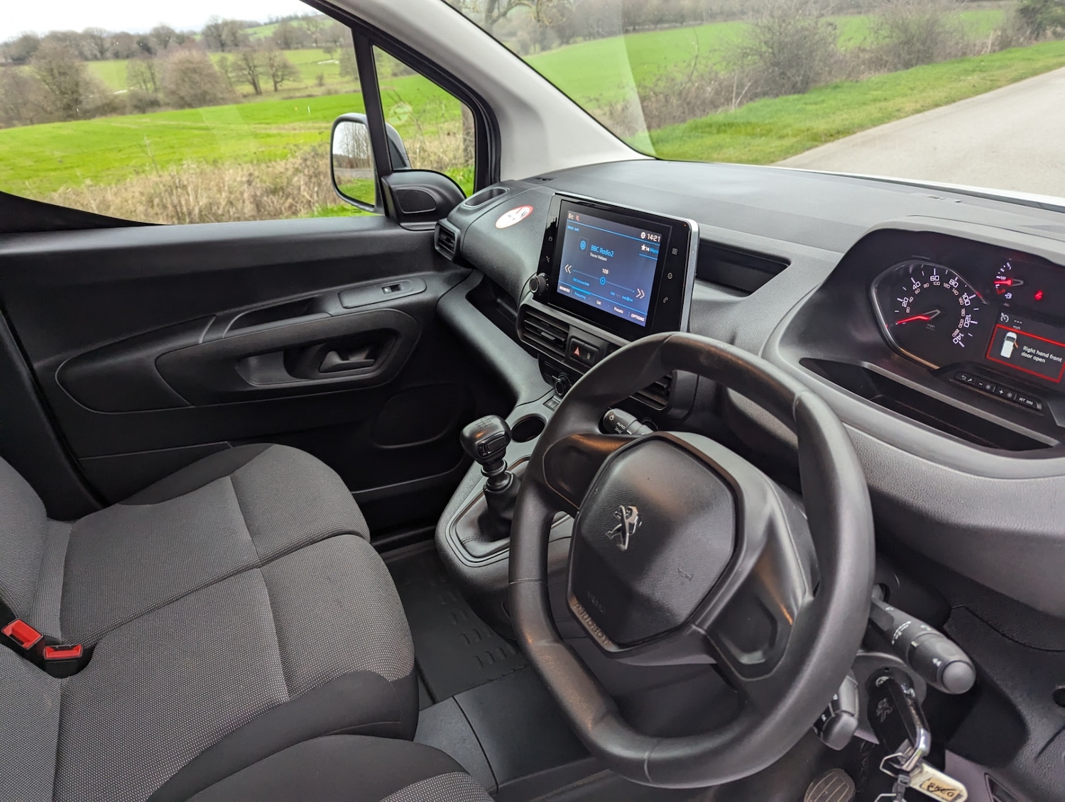 Used Peugeot Partner 2022 for sale - 77063519: Photo 17