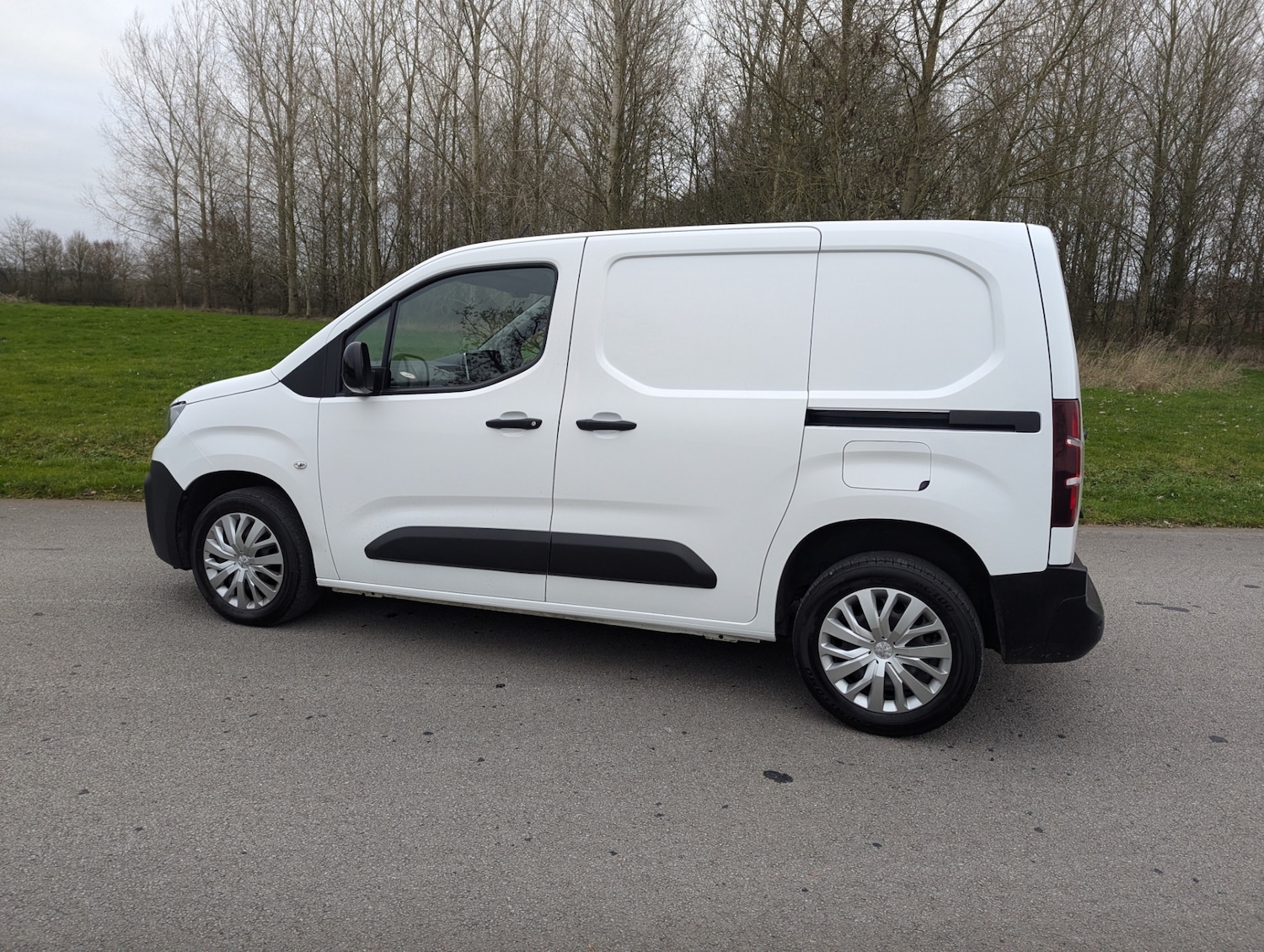 Used Peugeot Partner 2022 for sale - 77063519: Photo 32