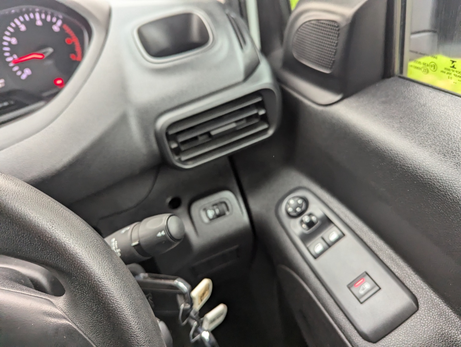 Used Peugeot Partner 2022 for sale - 77063519: Photo 35