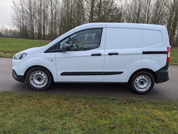 Used Ford Transit Courier 2023 for sale - 78514017: Photo