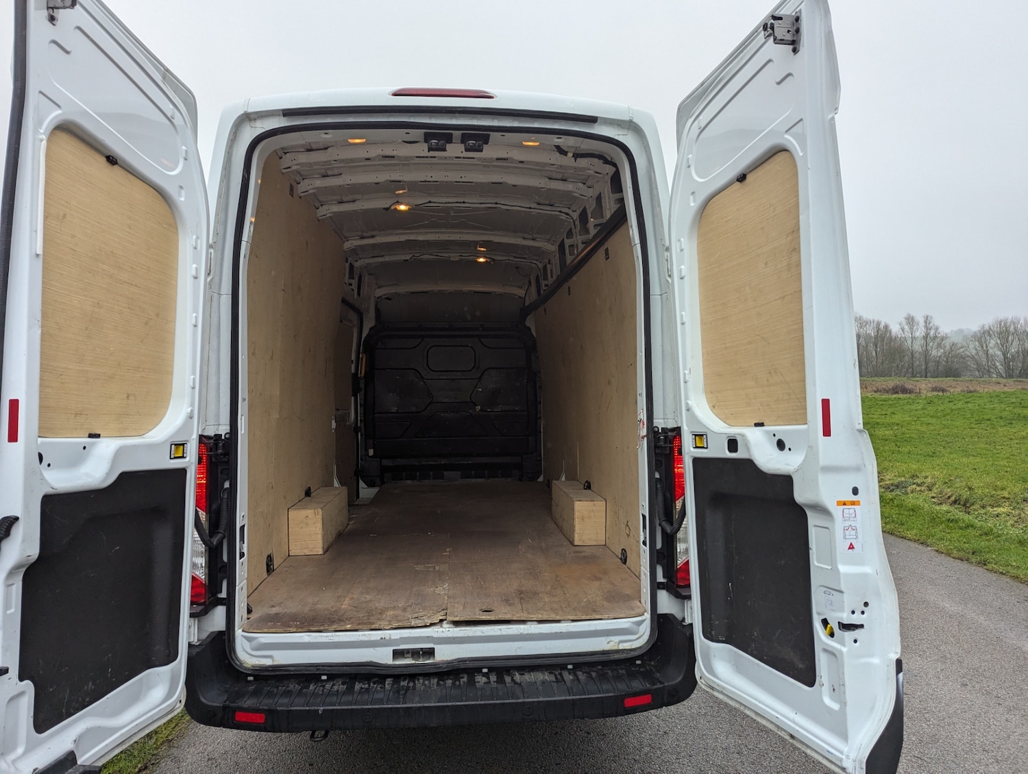 Used Ford Transit 2024 for sale - 77285987: Photo 8