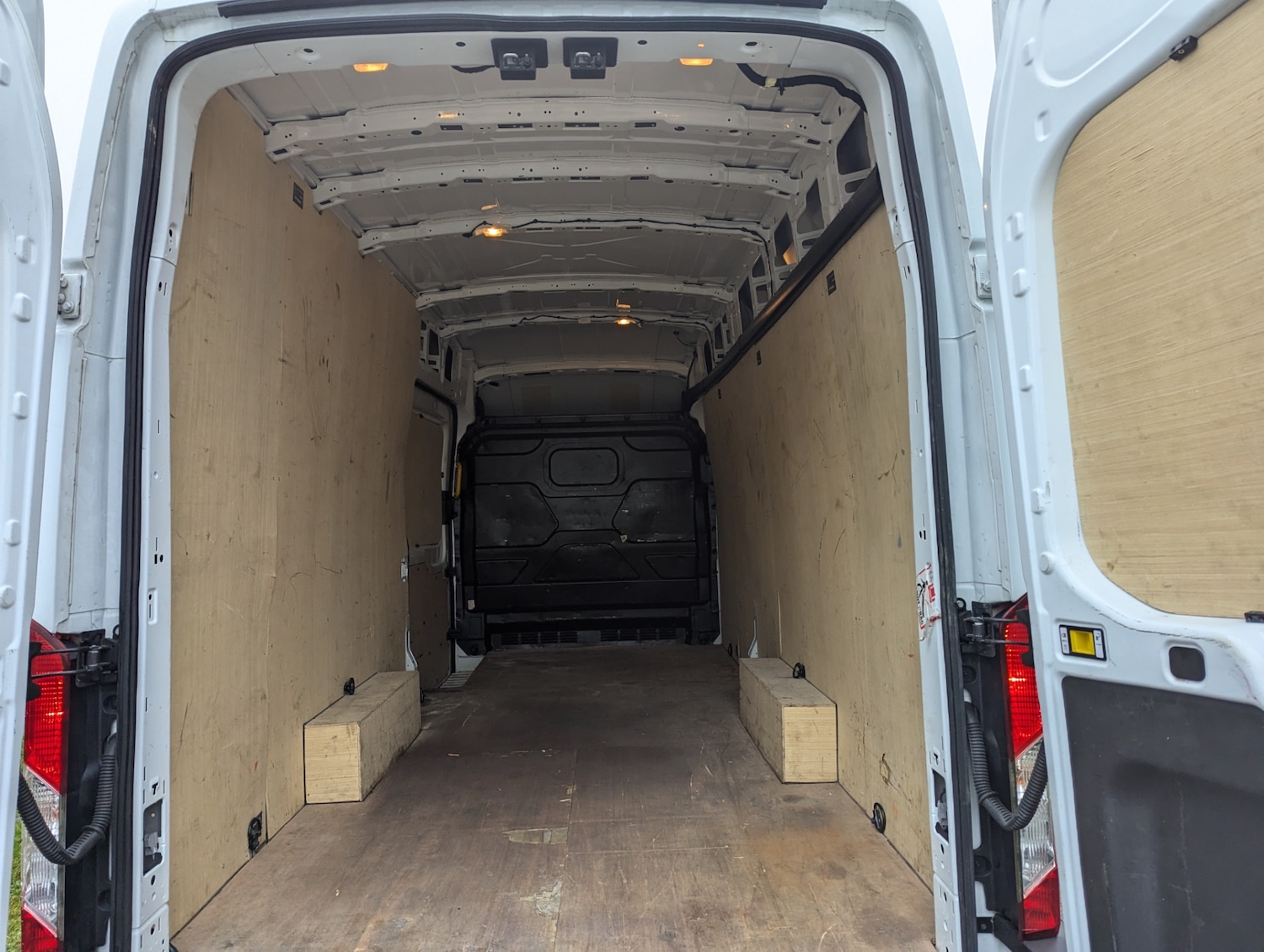 Used Ford Transit 2024 for sale - 77285987: Photo 9