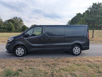 Used Renault Trafic 2023 for sale - 79410833: Photo