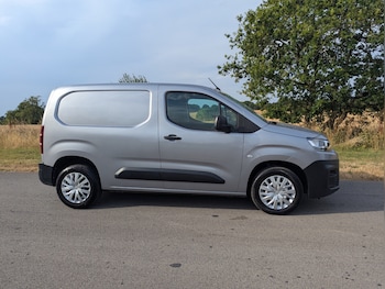 Used Citroen Berlingo 2023 for sale - 79410819: Photo
