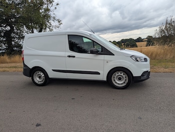 Used Ford Transit Courier 2023 for sale - 79575795: Photo