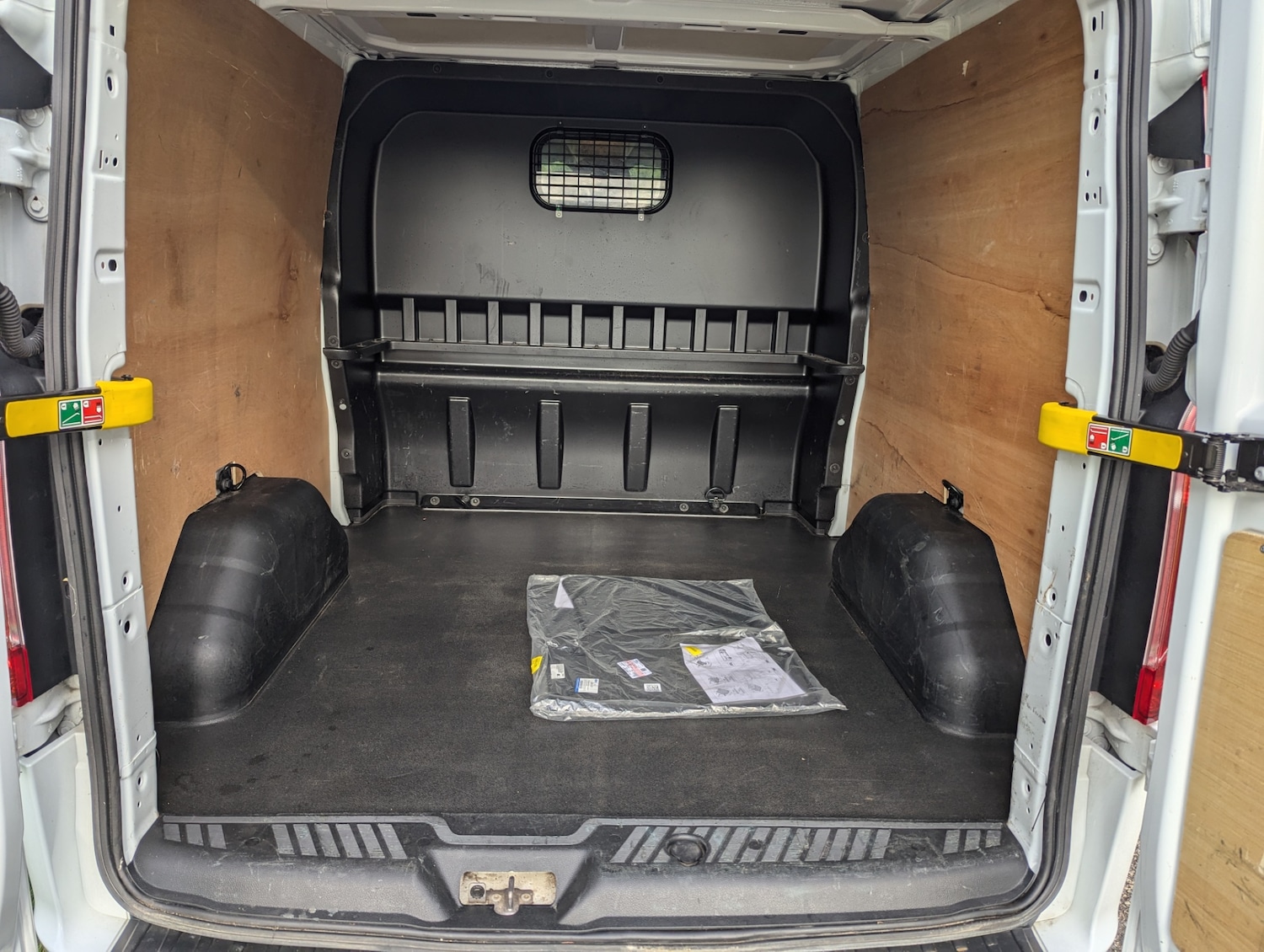 Used Ford Transit Custom 2023 for sale - 75953530: Photo 39