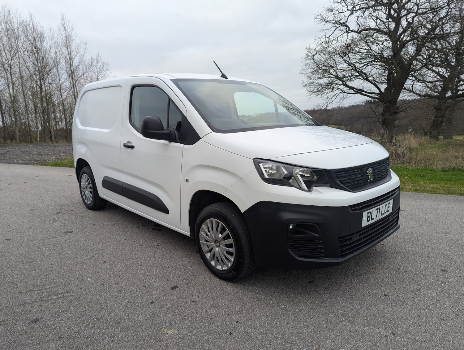 Used Peugeot Partner 2021 for sale - 77063525: Photo 2