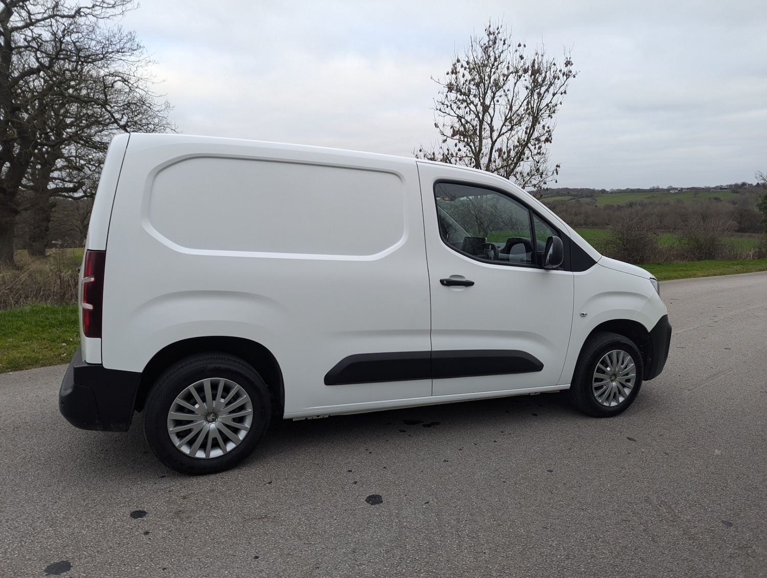 Used Peugeot Partner 2021 for sale - 77063525: Photo 23