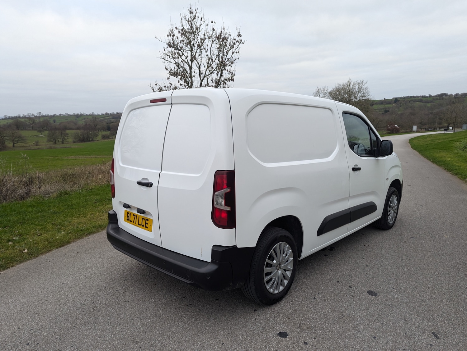 Used Peugeot Partner 2021 for sale - 77063525: Photo 24