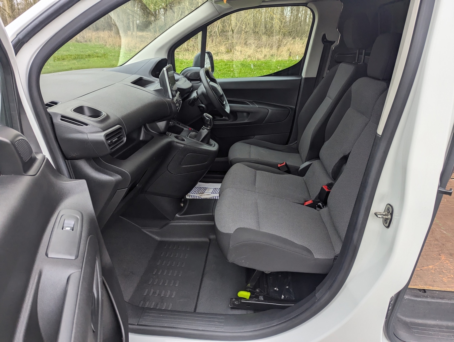 Used Peugeot Partner 2021 for sale - 77063525: Photo 25