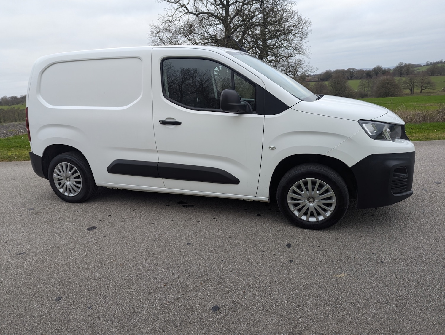 Used Peugeot Partner 2021 for sale - 77063525: Photo 29