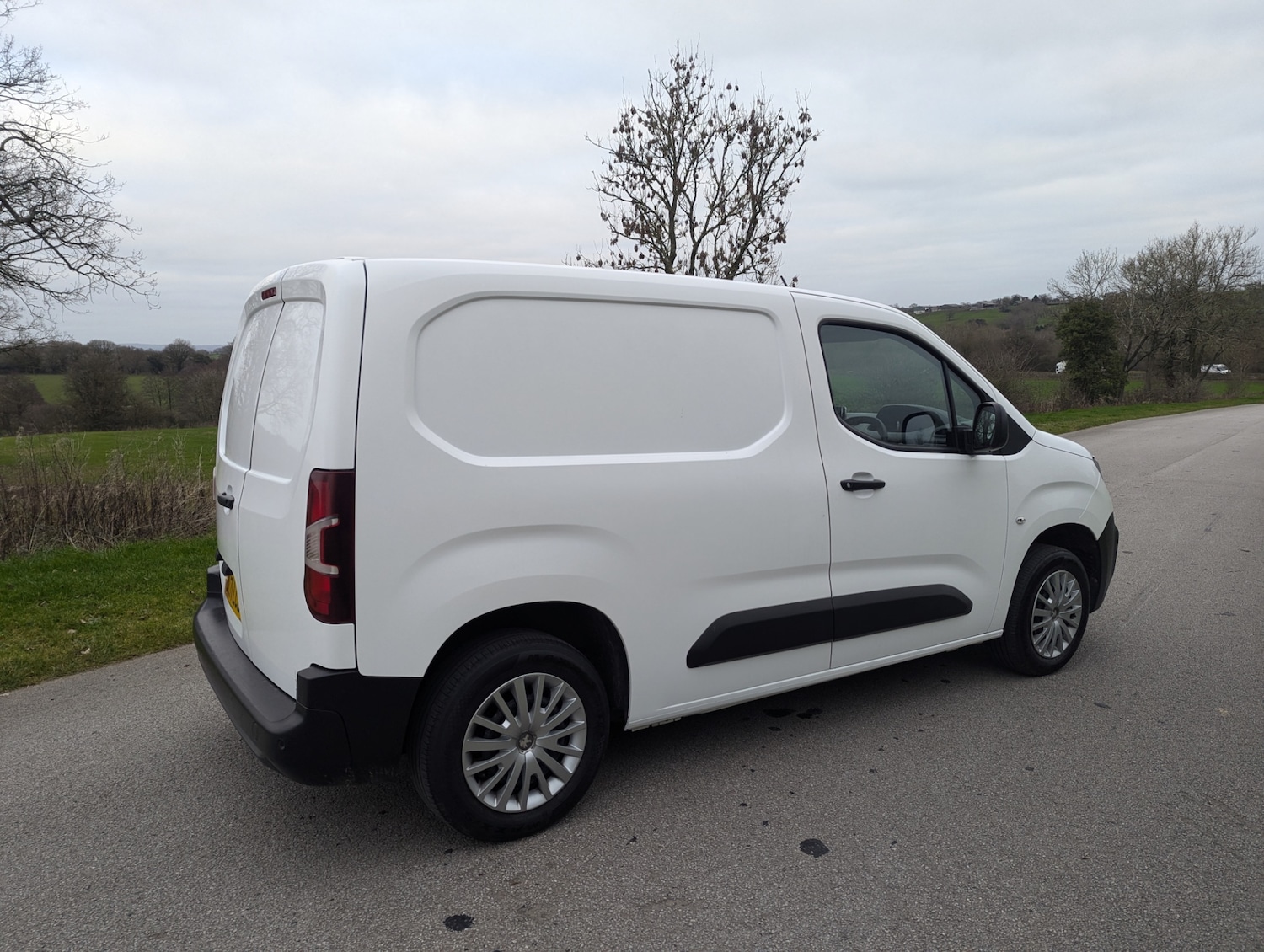 Used Peugeot Partner 2021 for sale - 77063525: Photo 30