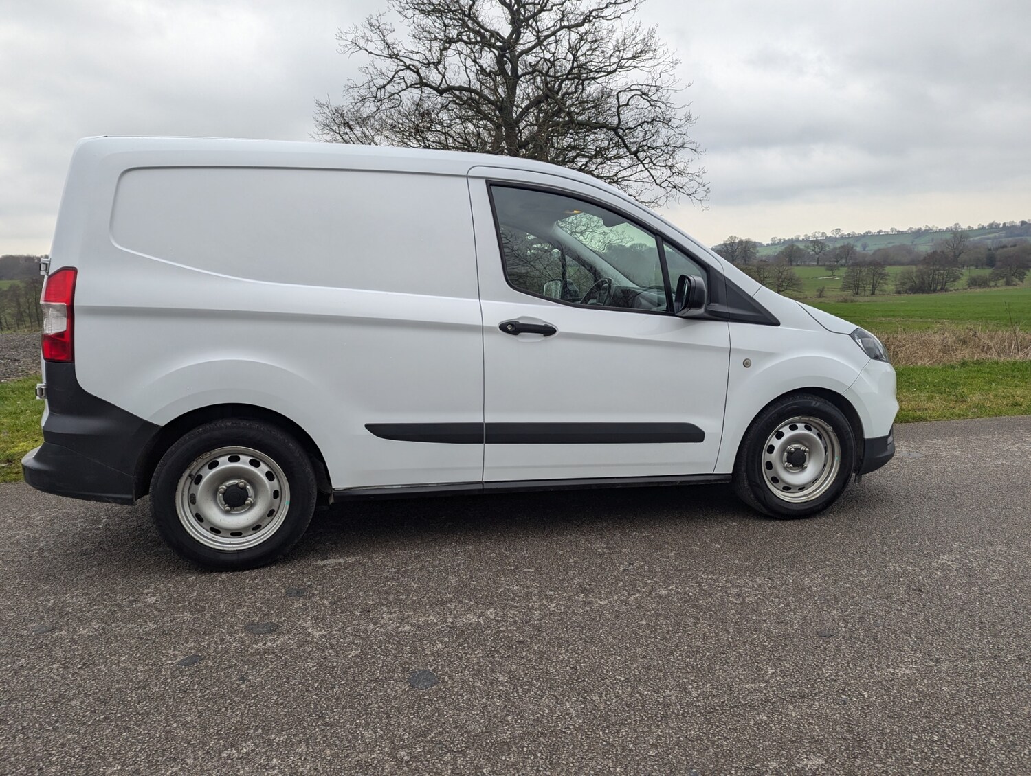 Used Ford Transit Courier 2023 for sale - 77417670: Photo 17
