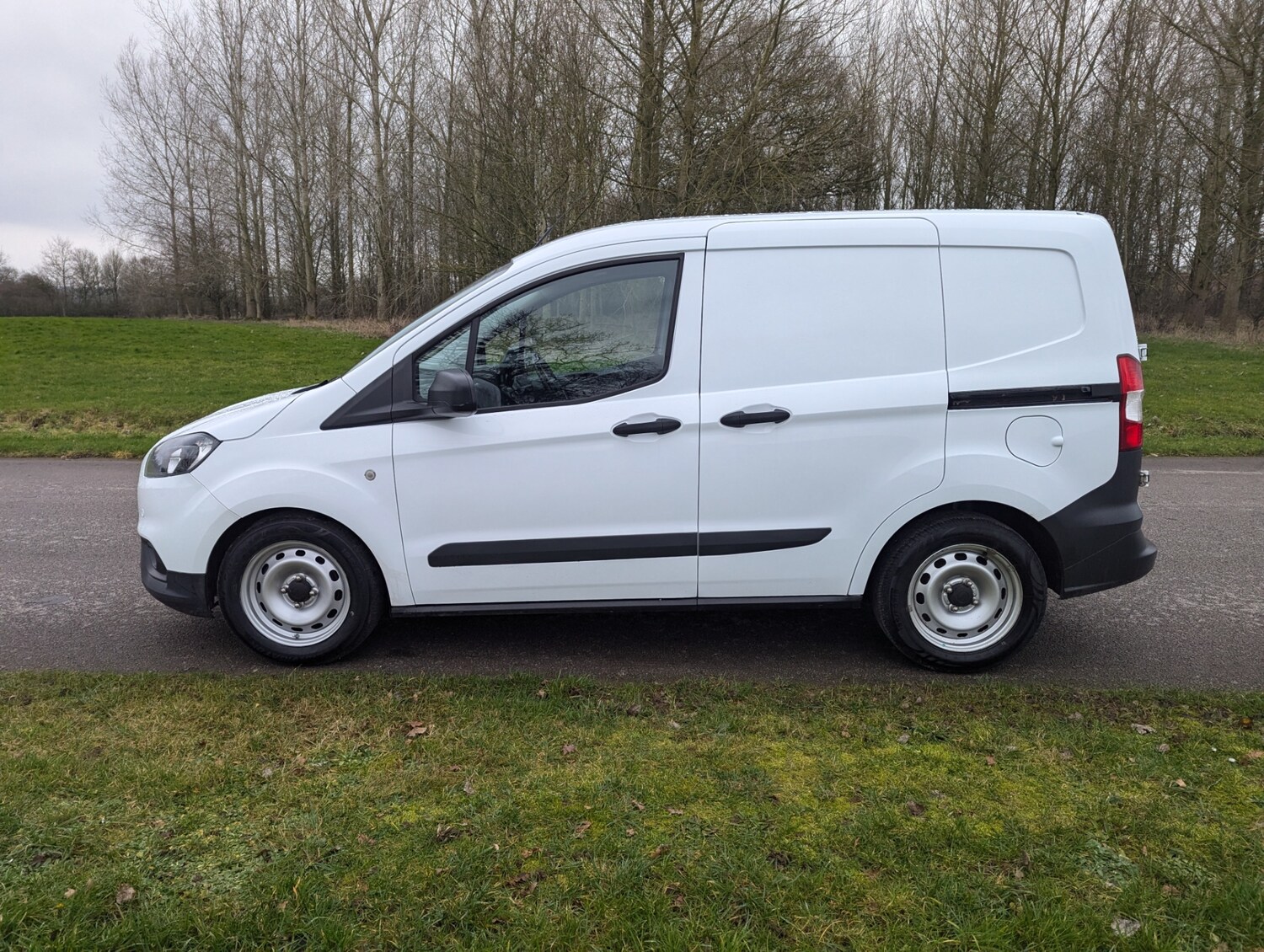 Used Ford Transit Courier 2023 for sale - 77417670: Photo 3