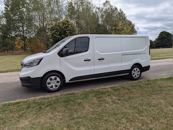 Renault Trafic feature image