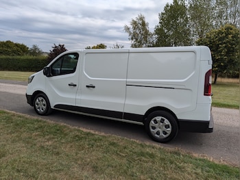Used Renault Trafic 2023 for sale - 77286419: Photo