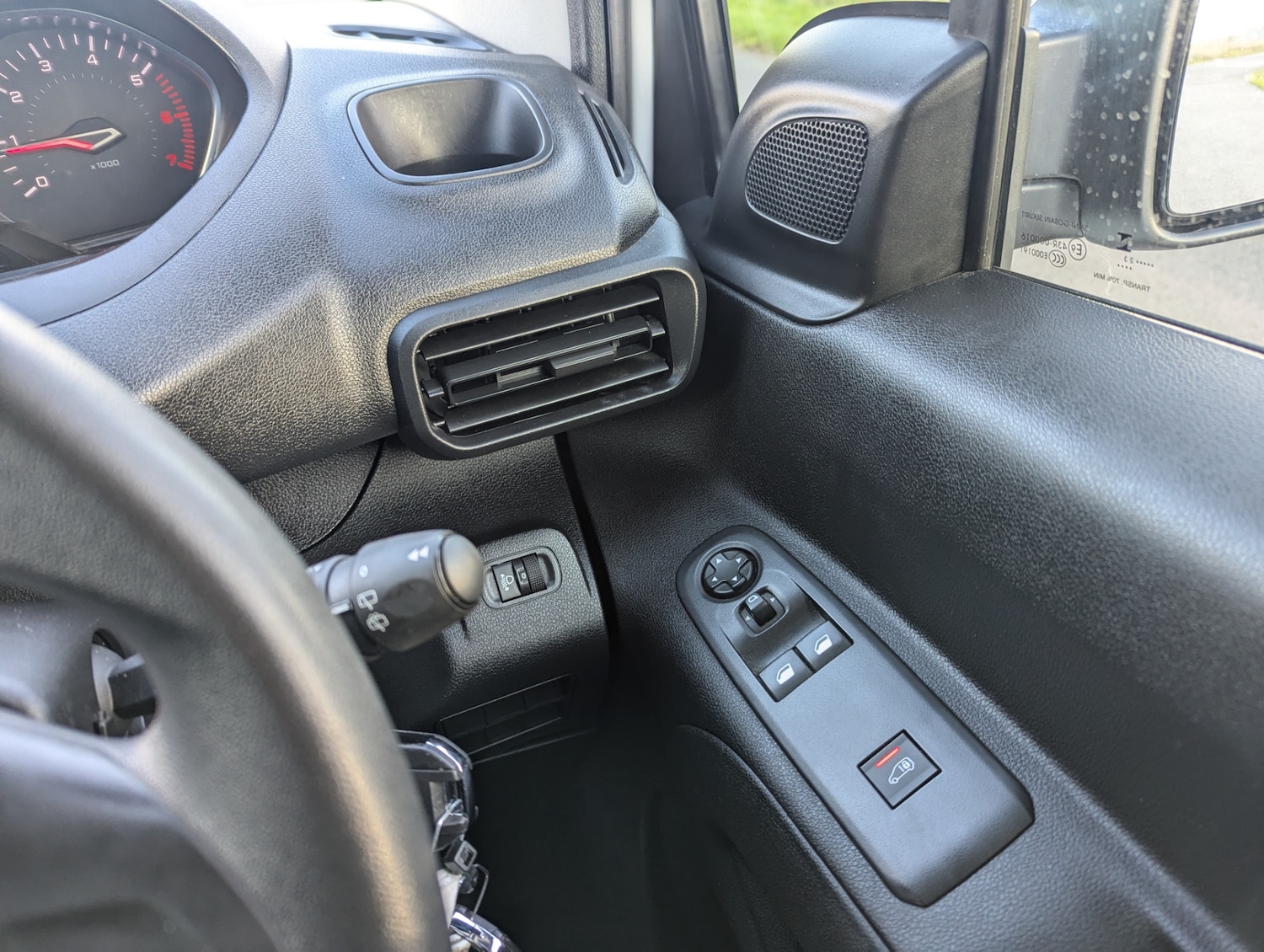 Used Peugeot Partner 2023 for sale - 77367199: Photo 15