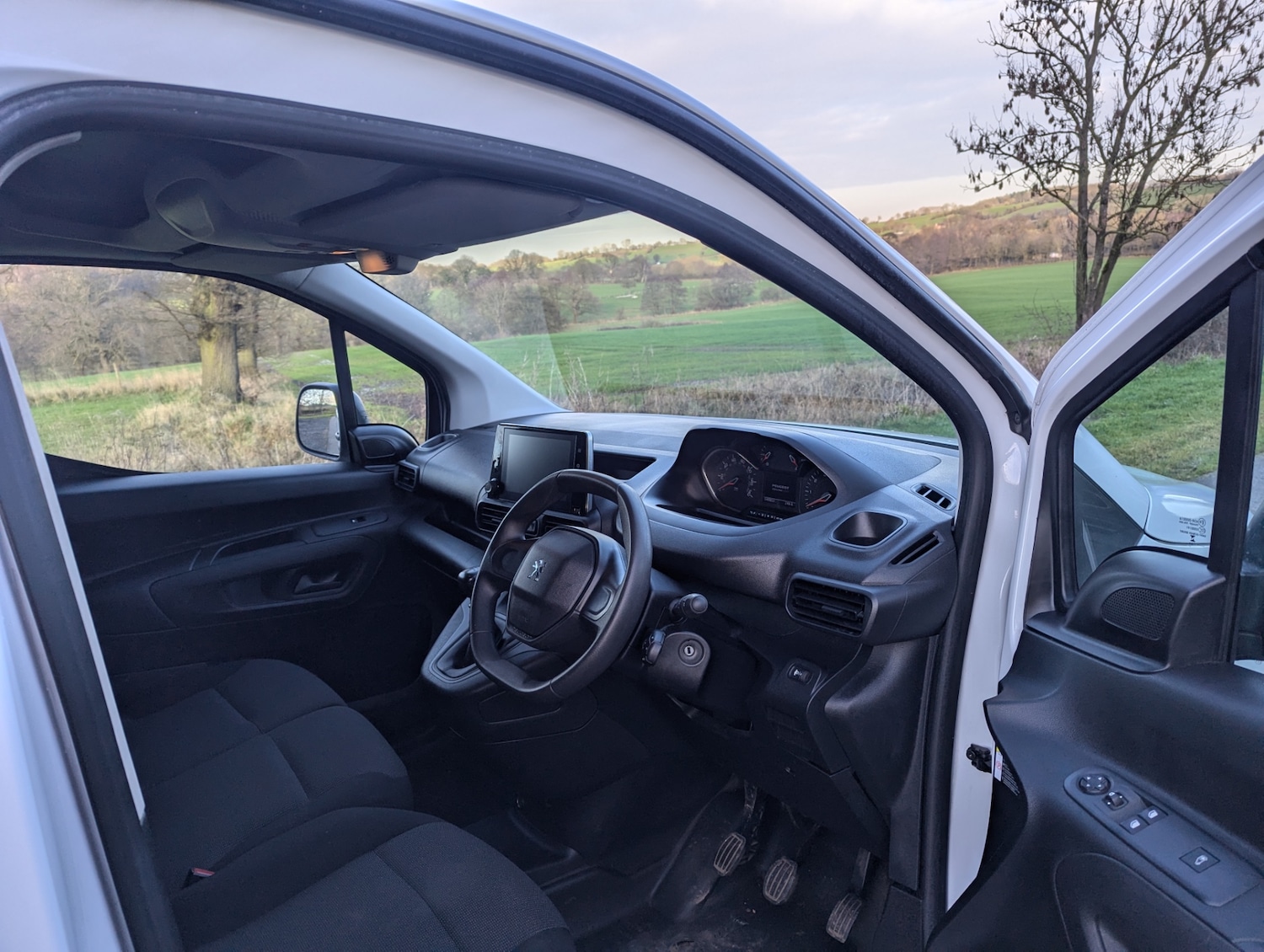 Used Peugeot Partner 2023 for sale - 77367199: Photo 28