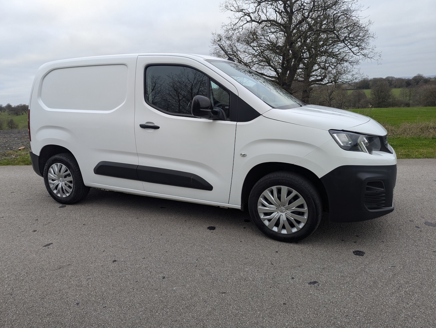 Used Peugeot Partner 2022 for sale - 77063599: Photo 10