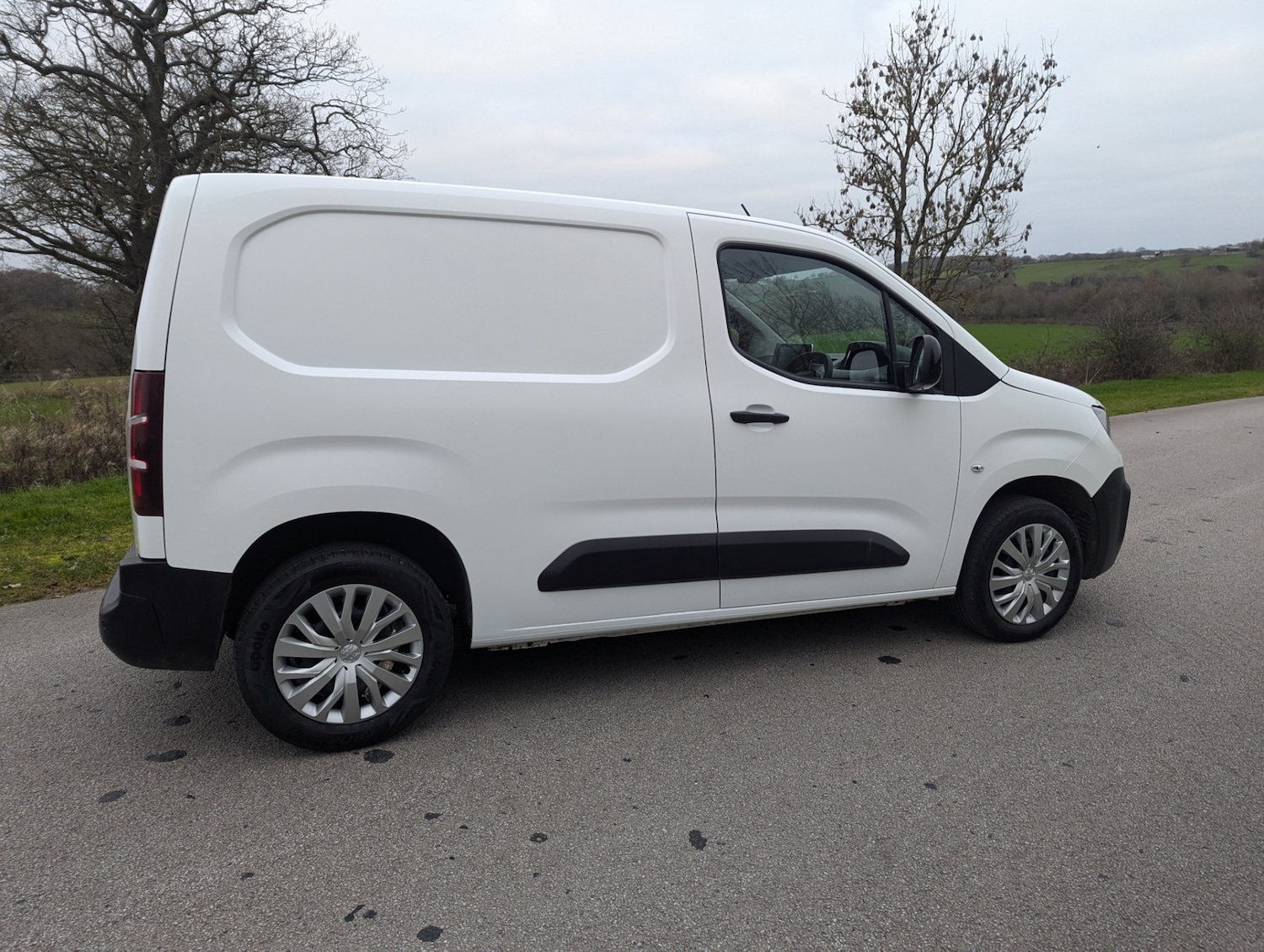 Used Peugeot Partner 2022 for sale - 77063599: Photo 27