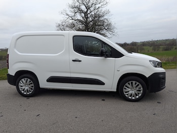 Used Peugeot Partner 2022 for sale - 77063599: Photo